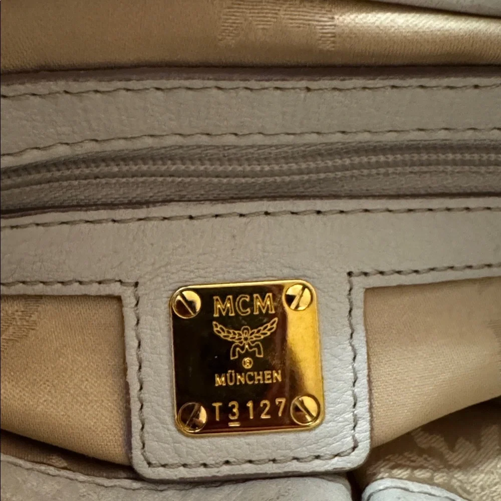 MCM Cream Leather Shoulder Bag With Whip Stiching - Picture 8 of 14